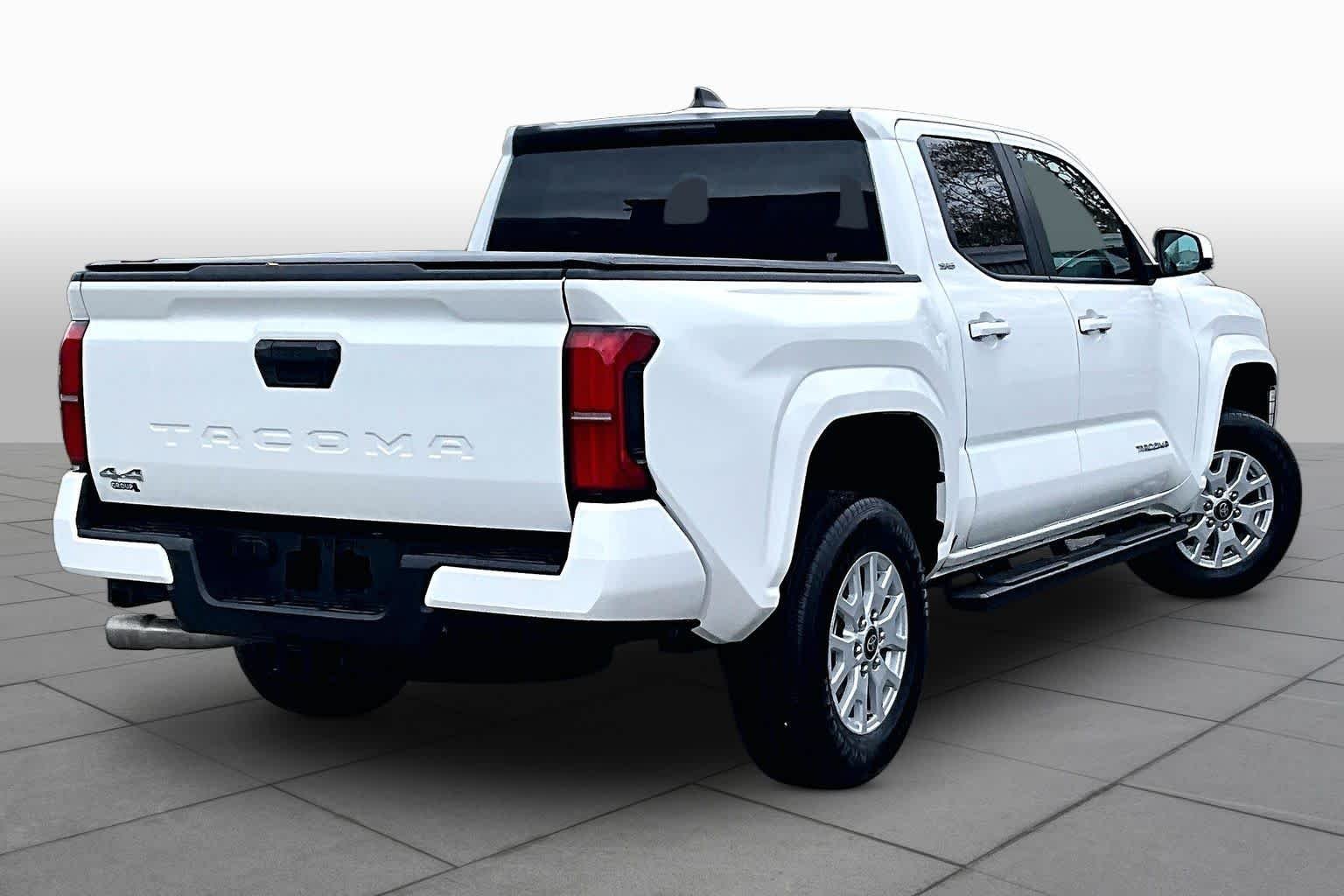Certified Used 2025 Ice Cap Toyota SR5 image 12