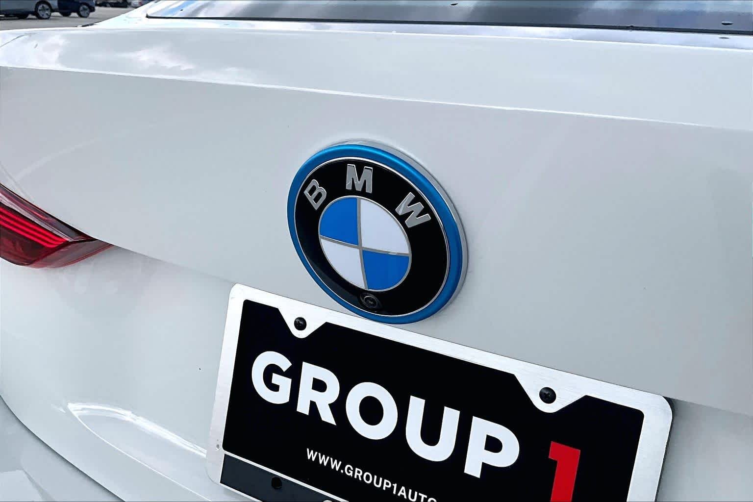 Used 2025 Alpine White BMW M50 image 28