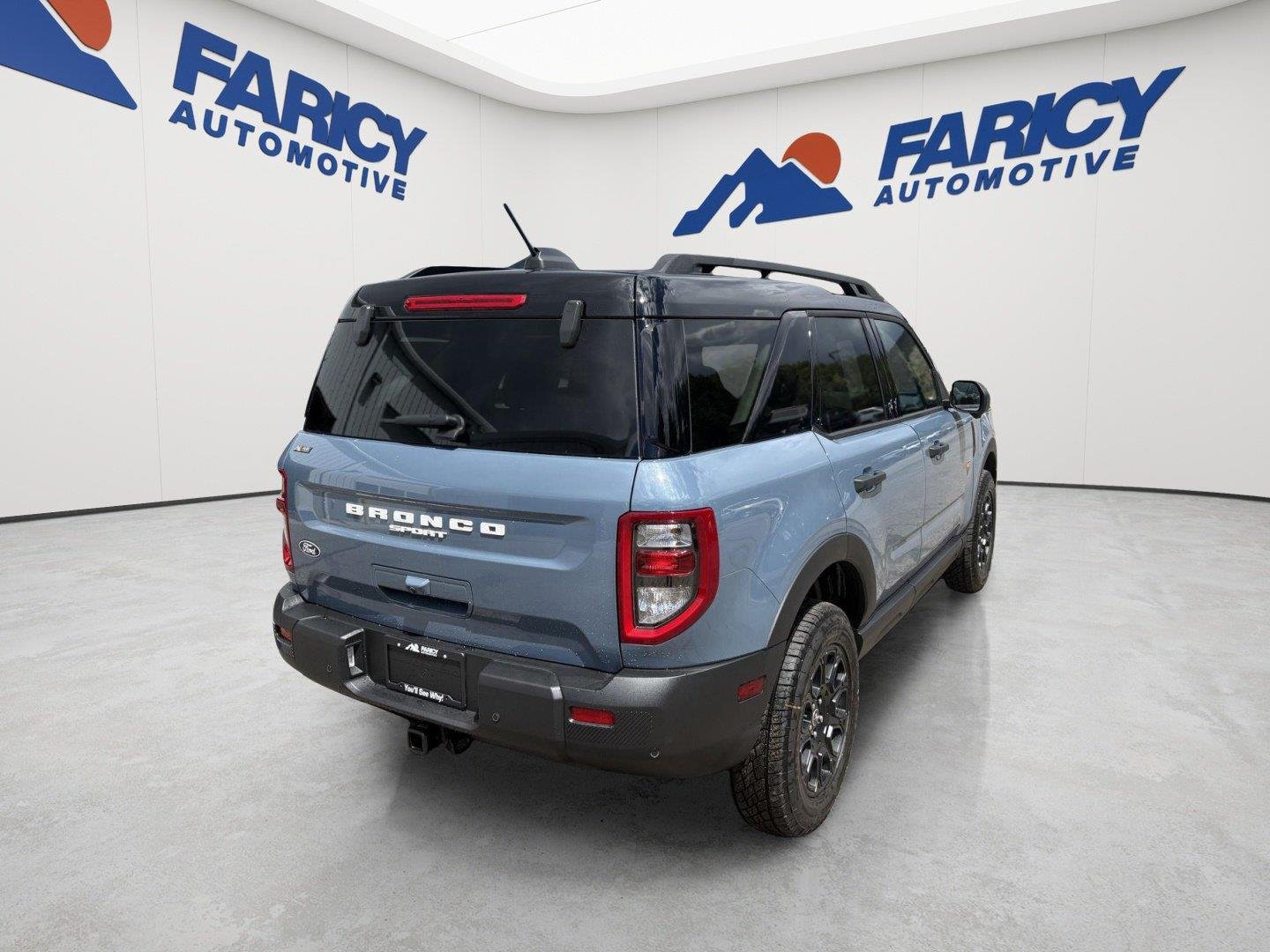 New 2026 Azure Gray Metallic Tri-Coat Ford Badlands image 5