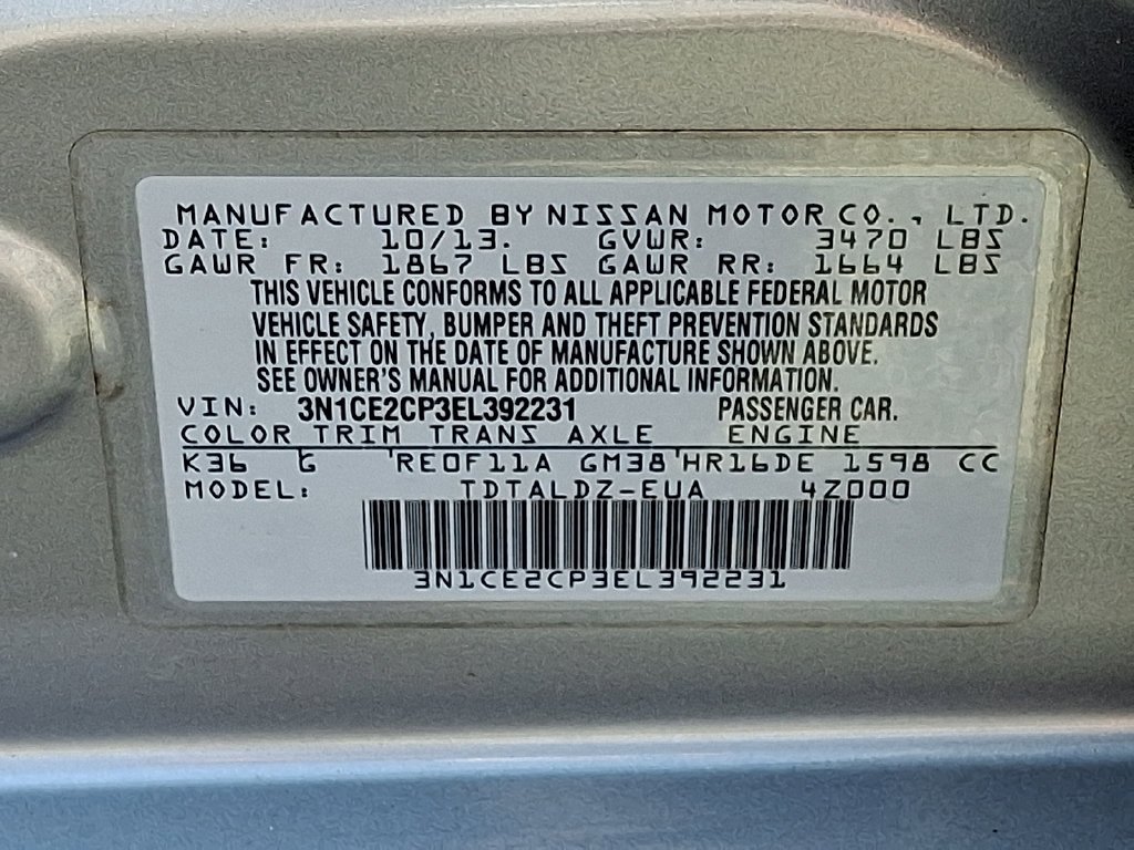 Used 2014 Gray Nissan SV image 27