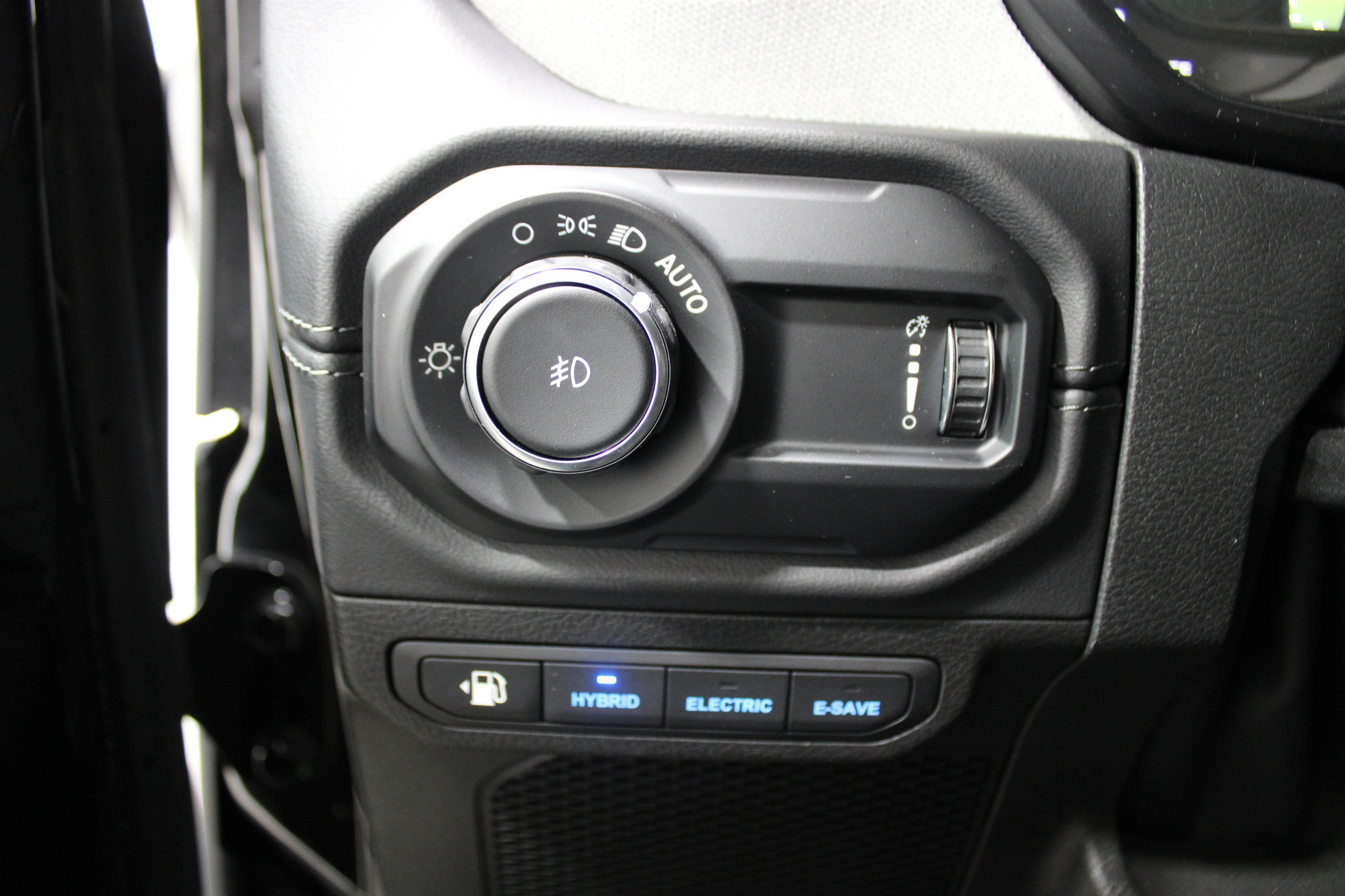 2025 Jeep Wrangler 4xe Sahara 4XE - Photo 9