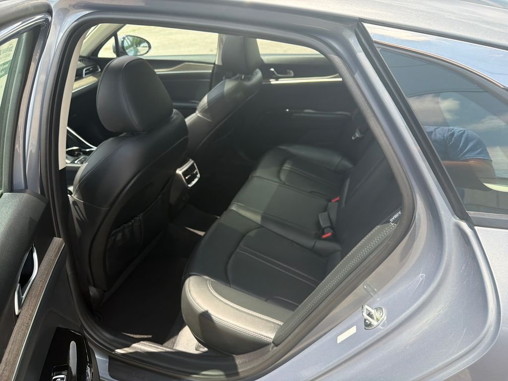 Certified Used 2024 Silver Kia EX image 18