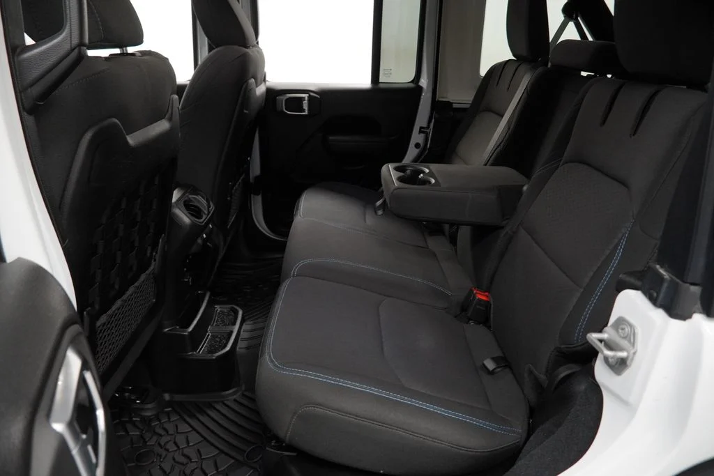 Used 2022 White Jeep Unlimited Rubicon 4xe image 20