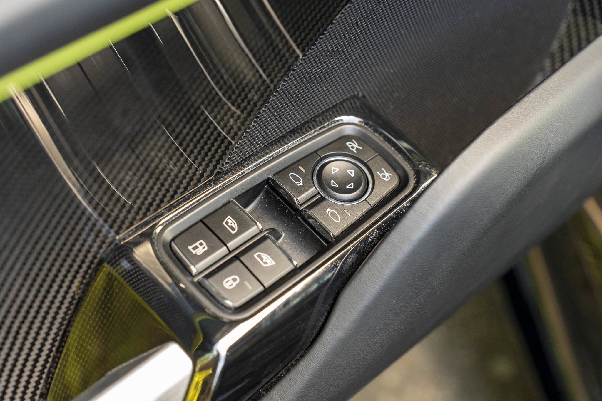 Used 2015 Black Porsche  image 41