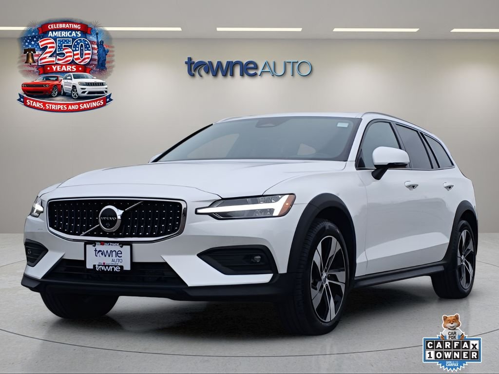 2025 Volvo V60 Cross Country