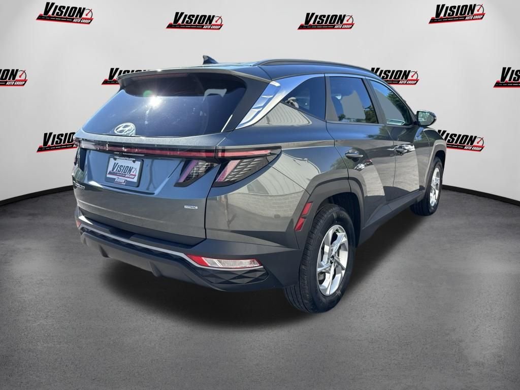 Used 2022 Gray Hyundai SEL image 5