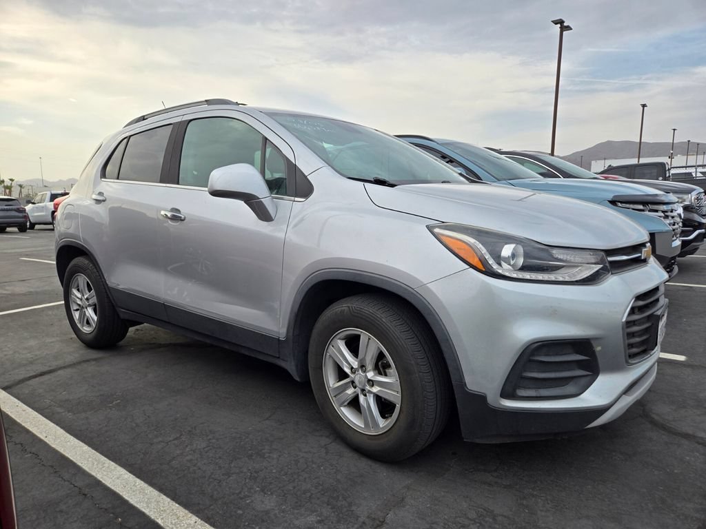 Used 2019 SILVER ICE METALLIC Chevrolet LT image 1