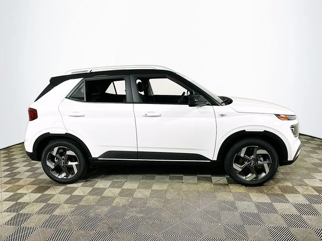 New 2026 White Hyundai SEL image 2