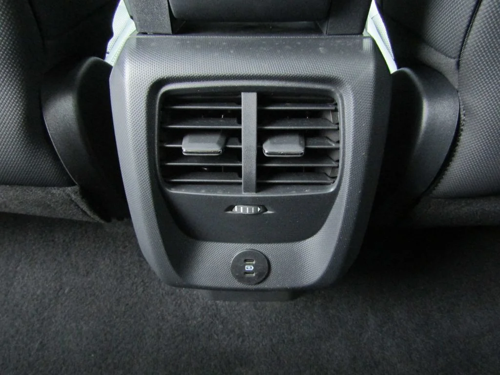 Used 2025 Star White Ford Premium image 33