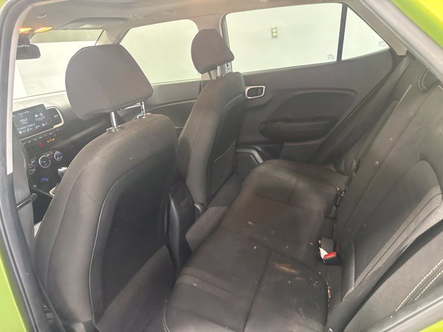 Used 2023 Green Hyundai SEL image 17