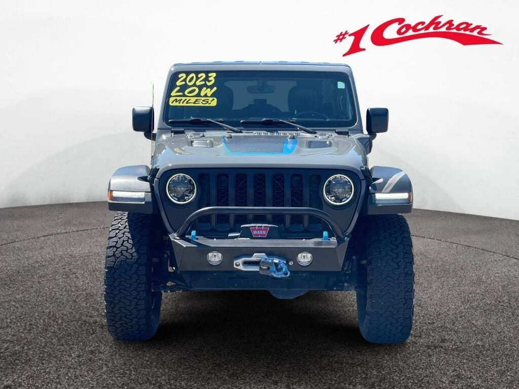 Certified Used 2023 Sting-Gray Clearcoat Jeep Rubicon image 33