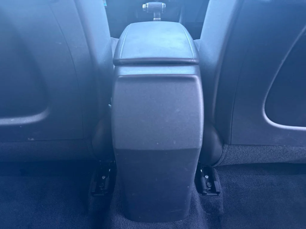 Used 2025 White Kia LX image 28