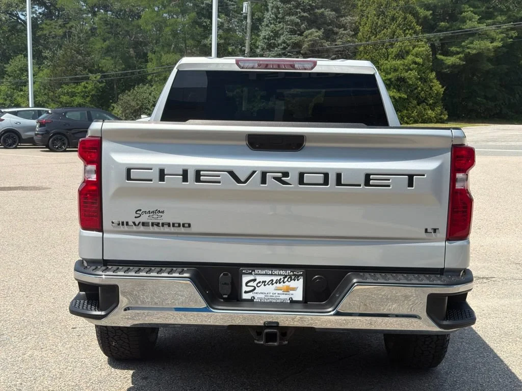 2022 Chevrolet Silverado 1500 LT - Photo 5