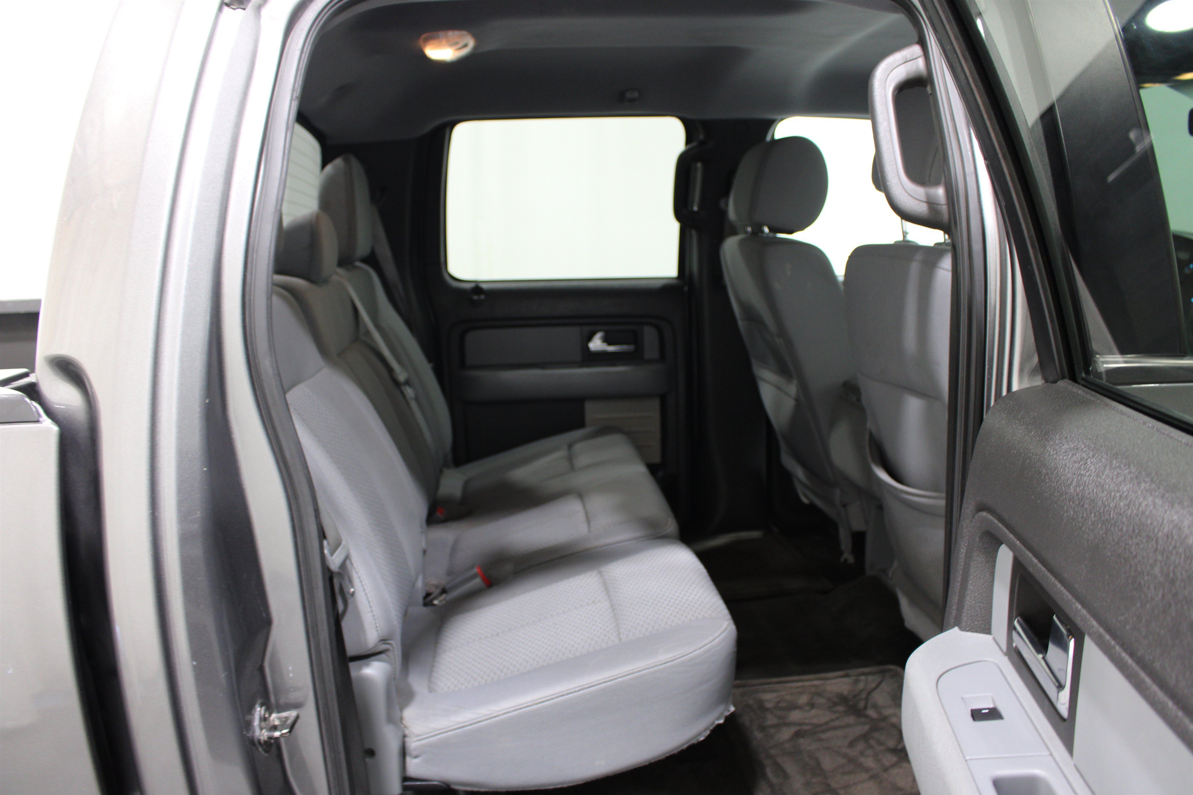 Used 2014 Sterling Gray Metallic Ford XLT image 18