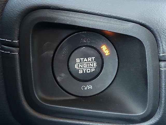 2025 Jeep Wrangler 4-Door Sahara - Photo 17