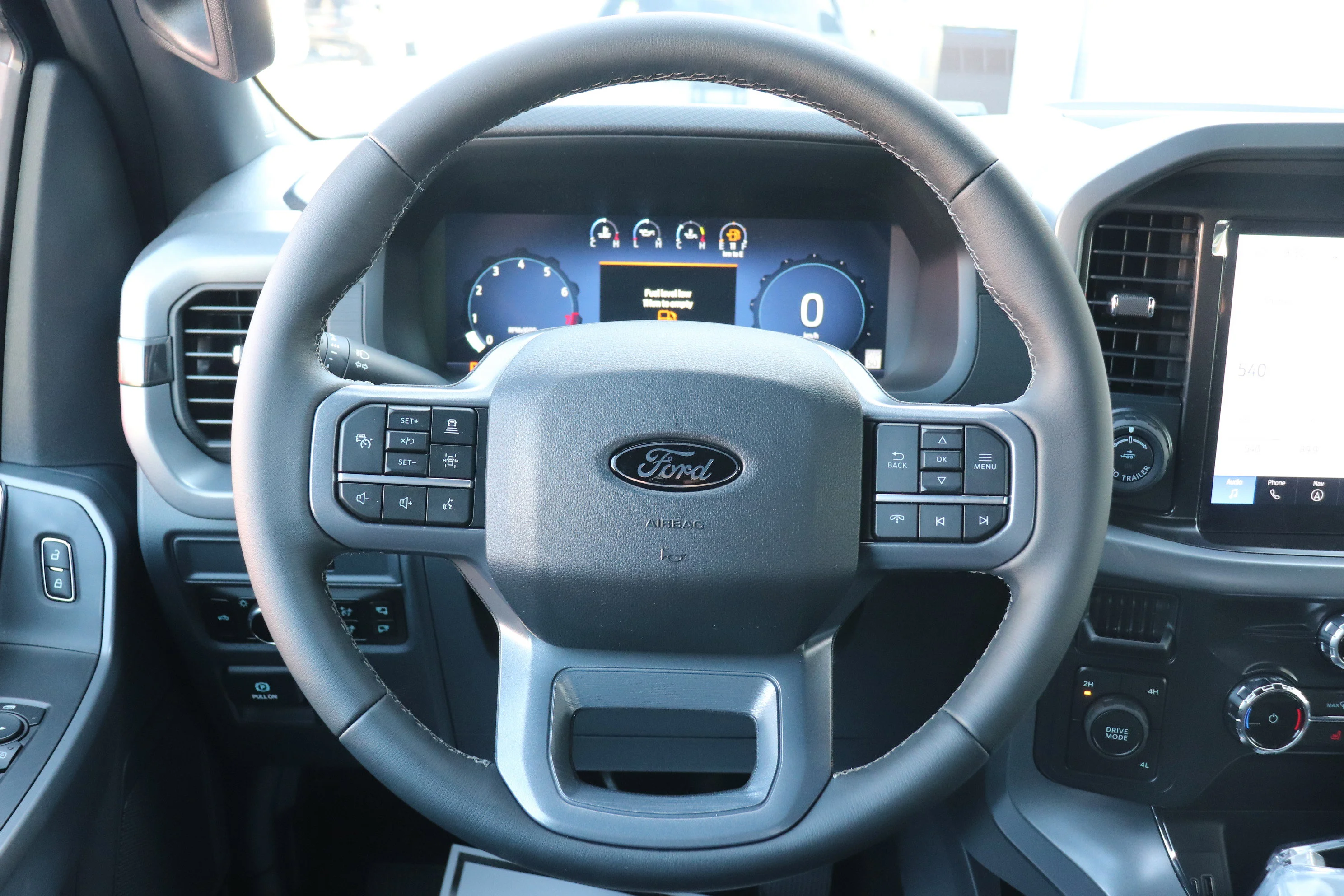 New 2026 AGATE BLACK METALLIC Ford XLT image 14