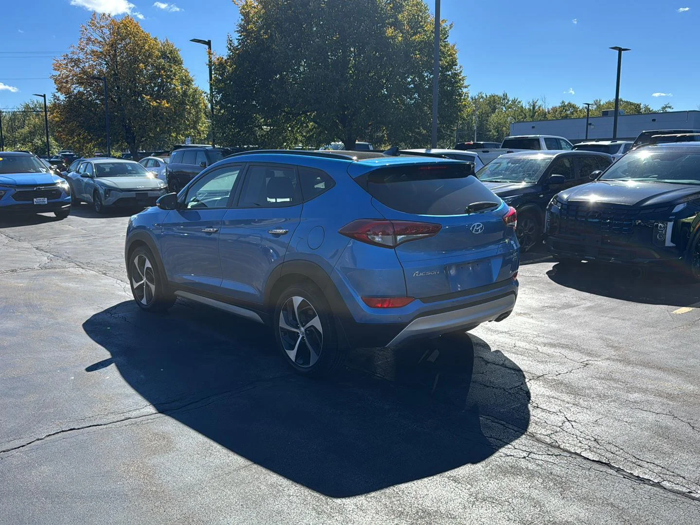 Used 2017 Caribbean Blue Hyundai Limited image 7