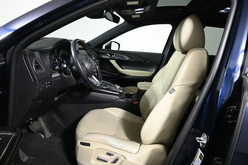 Used 2020 Blue Mazda Grand Touring image 3