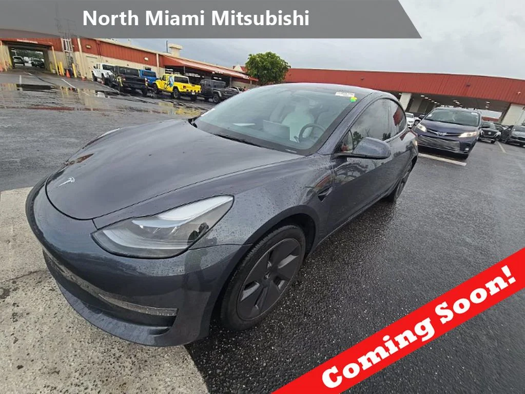 2023 Tesla Model 3 -'s photo