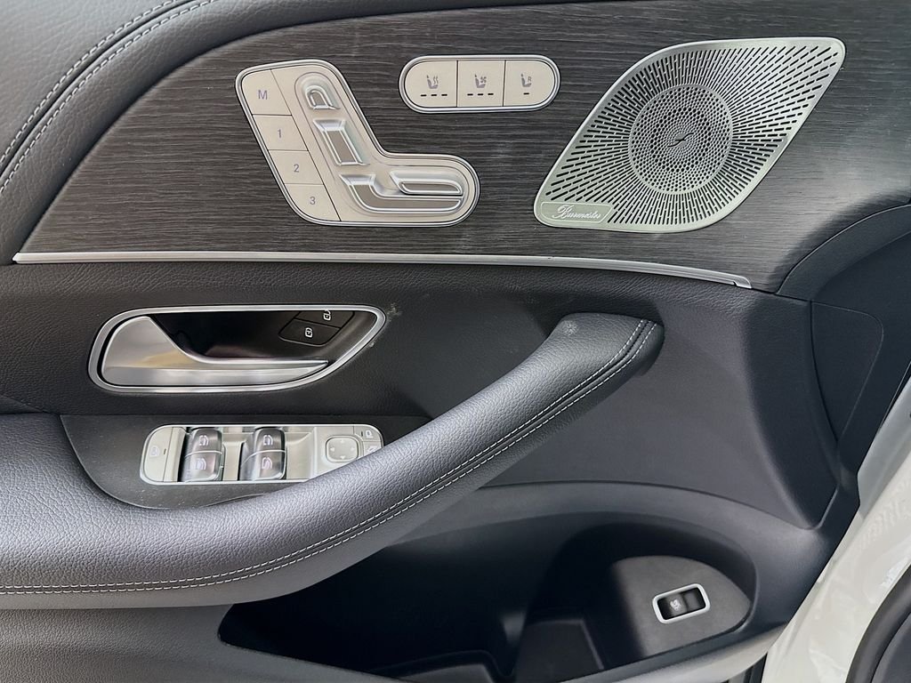 2026 Mercedes-Benz GLS Base - Photo 18