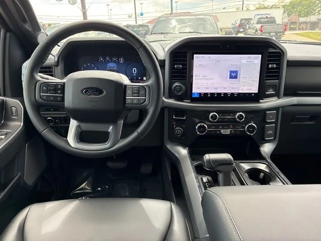 New 2026 Agate Black Metallic Ford XLT image 24