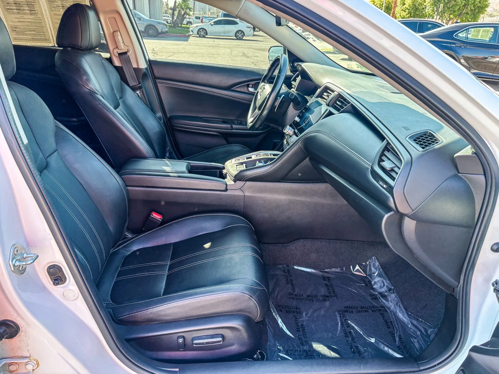 Used 2022 Platinum White Pearl Honda Touring image 18