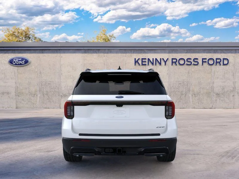 New 2026 Star White Metallic Tri-Coat Ford ST-Line image 5