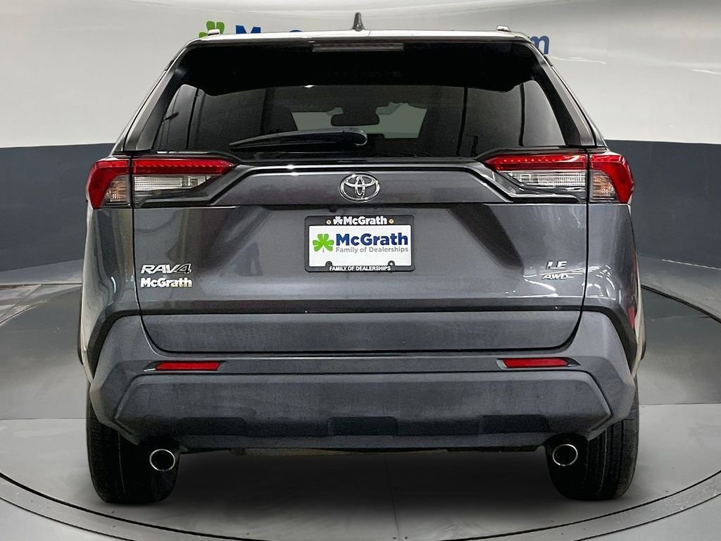 Used 2019 Gray Toyota LE image 6