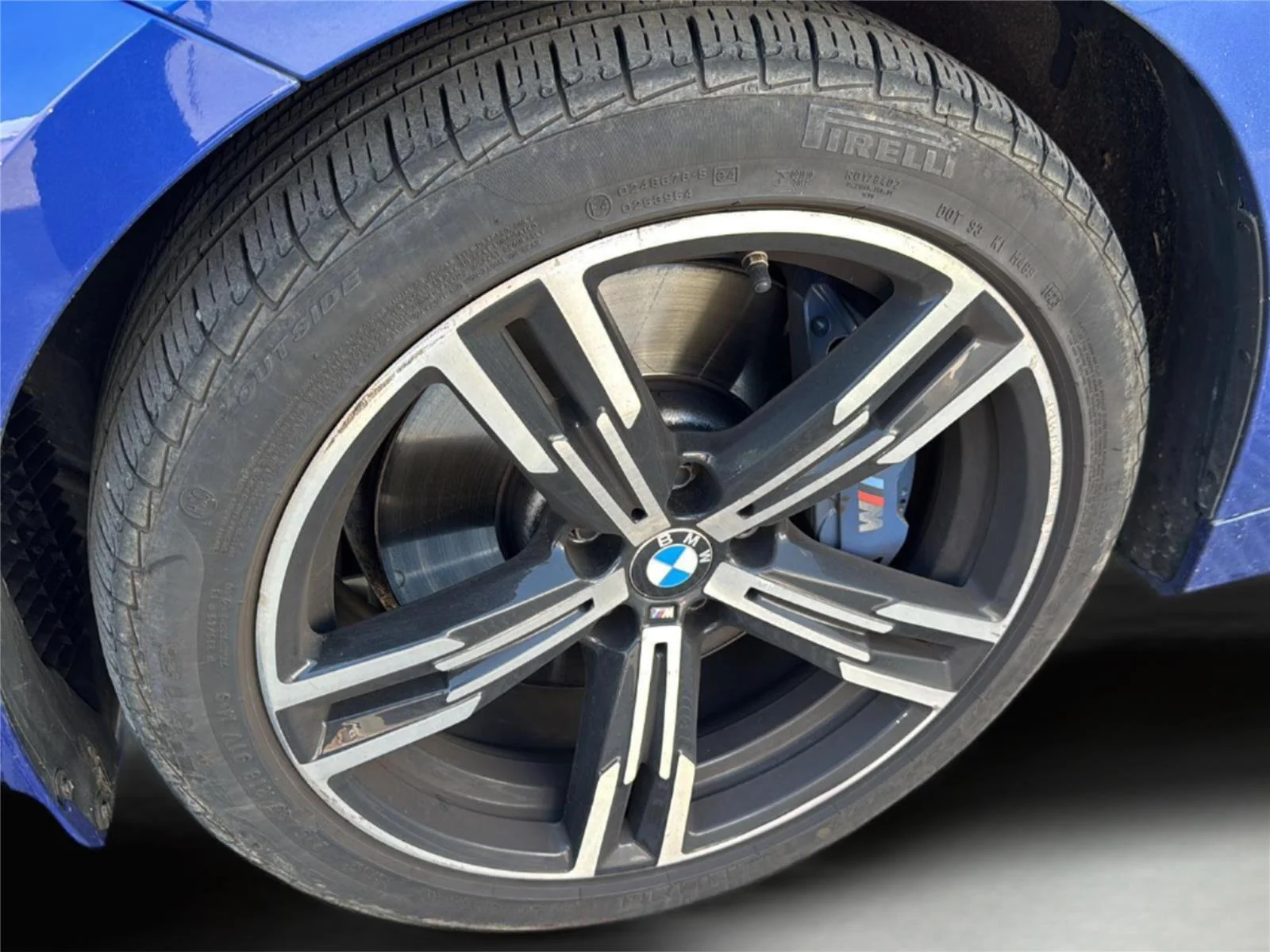 Used 2021 Portimao Blue Metallic BMW M440i xDrive image 25