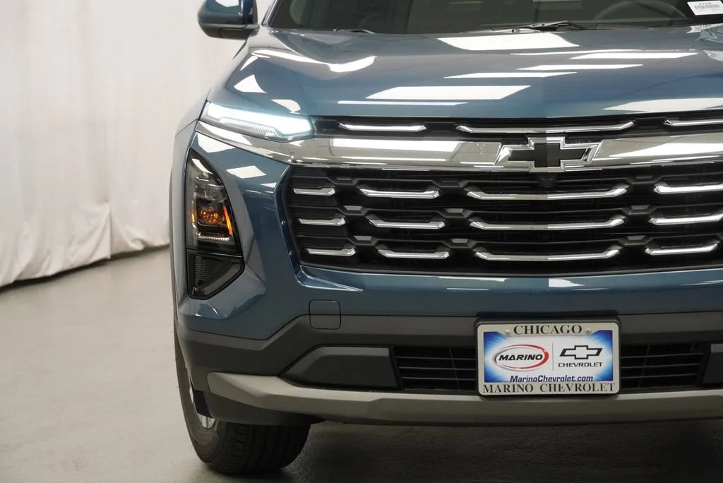 2027 Chevrolet Equinox LT - Photo 10