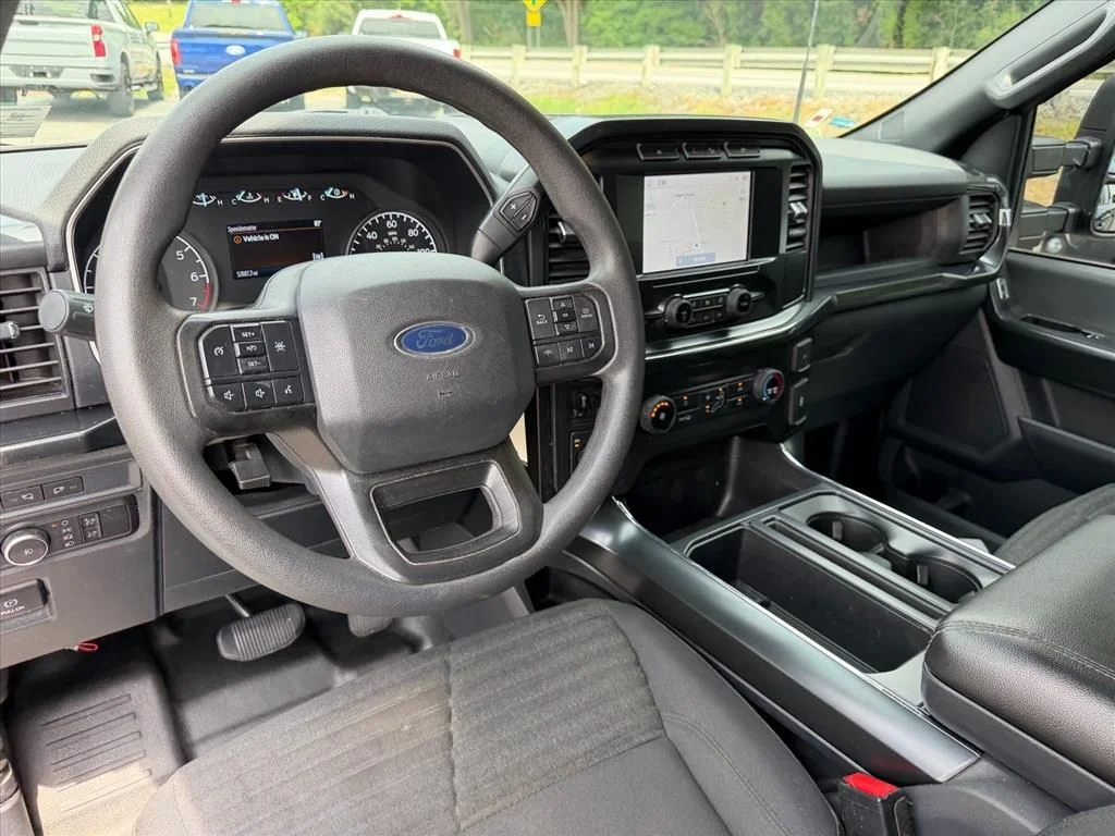 Used 2022 Blue Ford XL image 7
