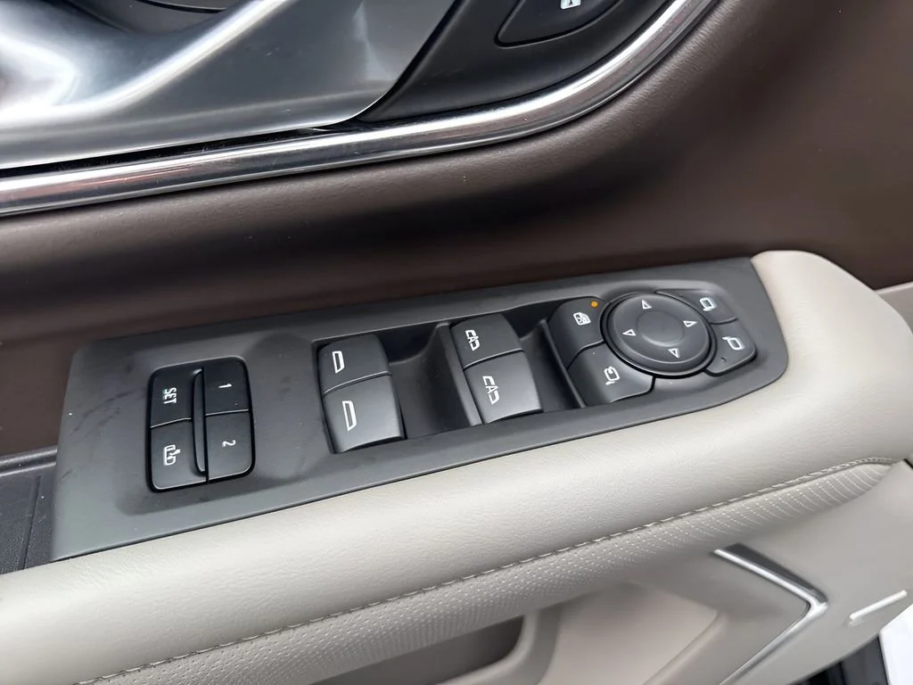 Used 2022 Summit White GMC SLT image 29
