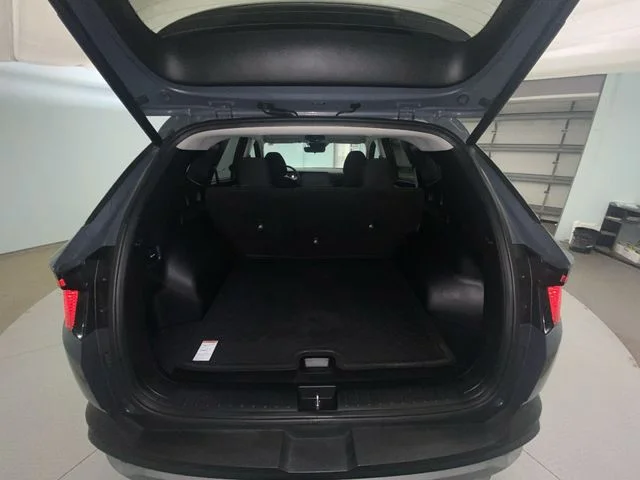 Used 2025 Gray Hyundai SEL image 23