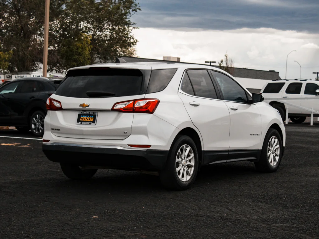 Used 2018 Iridescent Pearl Tricoat Chevrolet LT image 5