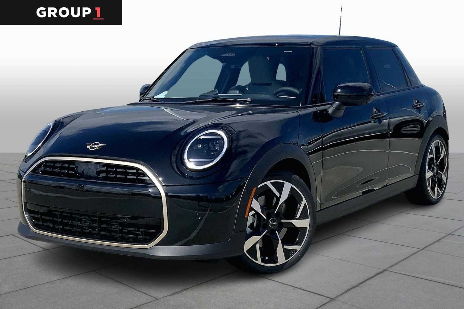 2026 MINI Hardtop's photo