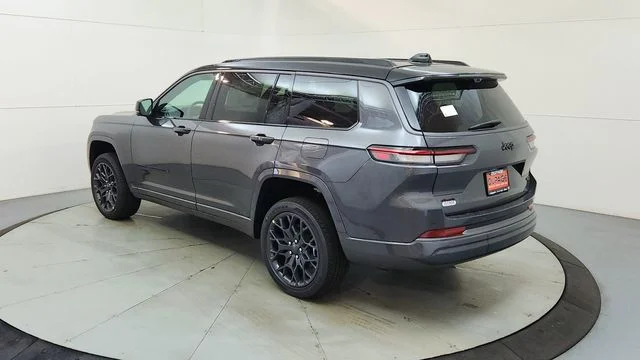 New 2026 Baltic Gray Metallic Clear-Coat Exterior Paint Jeep Summit image 7
