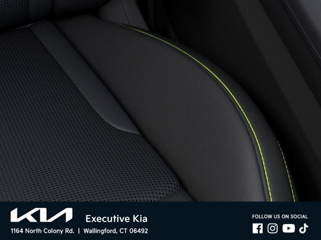 New 2027 Snow White Pearl Kia GT image 24