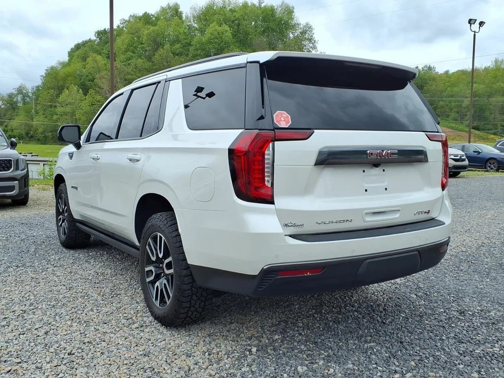 Used 2023 White GMC AT4 image 5