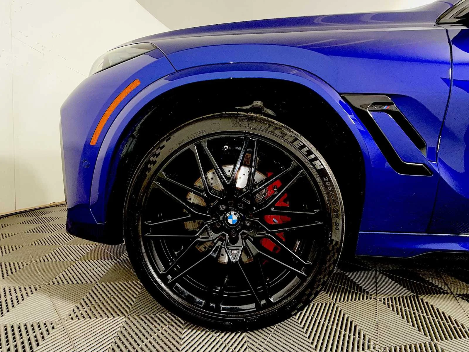 Used 2024 Marina Bay Blue Metallic BMW  image 8