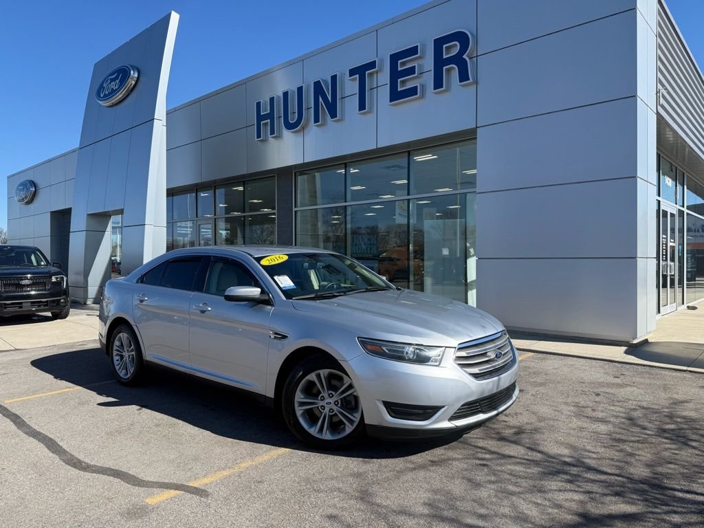 2016 Ford Taurus SEL