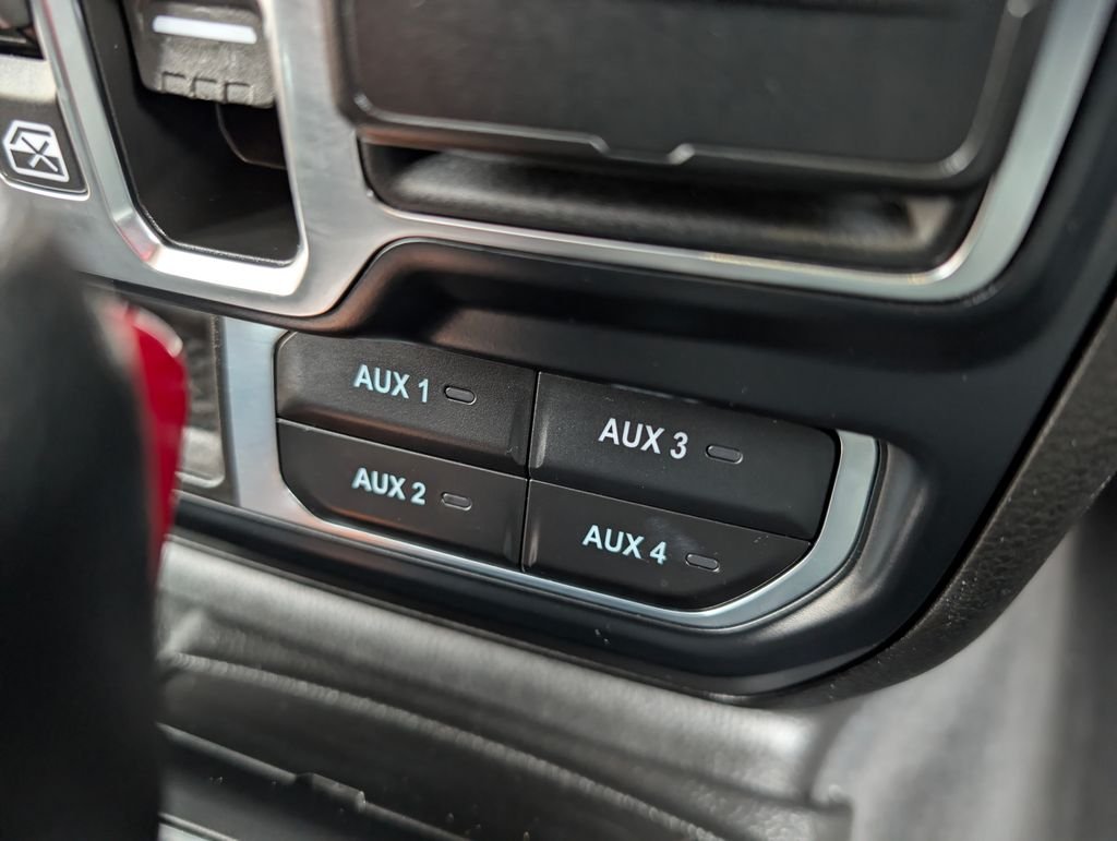 2024 Jeep Wrangler 4-Door Sahara - Photo 26
