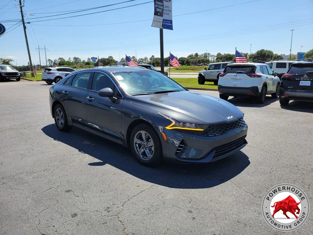 Used 2023 Gray Kia LXS image 9