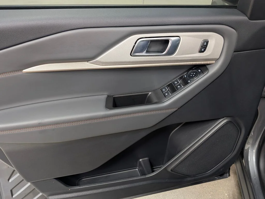 New 2026 Carbonized Gray Metallic Ford Active image 11