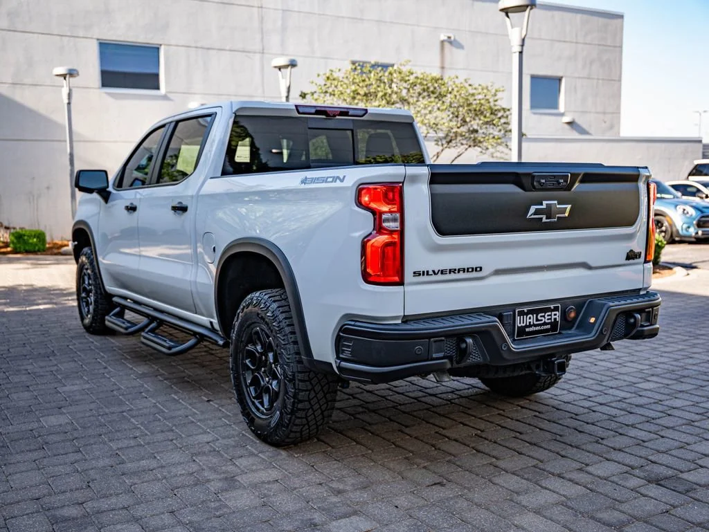 Used 2024 Summit White Chevrolet ZR2 image 7