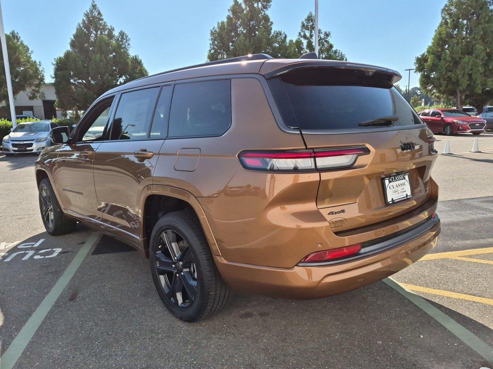 New 2027 Copper Shino Metallic Clear-Coat Paint Jeep Limited Reserve image 3