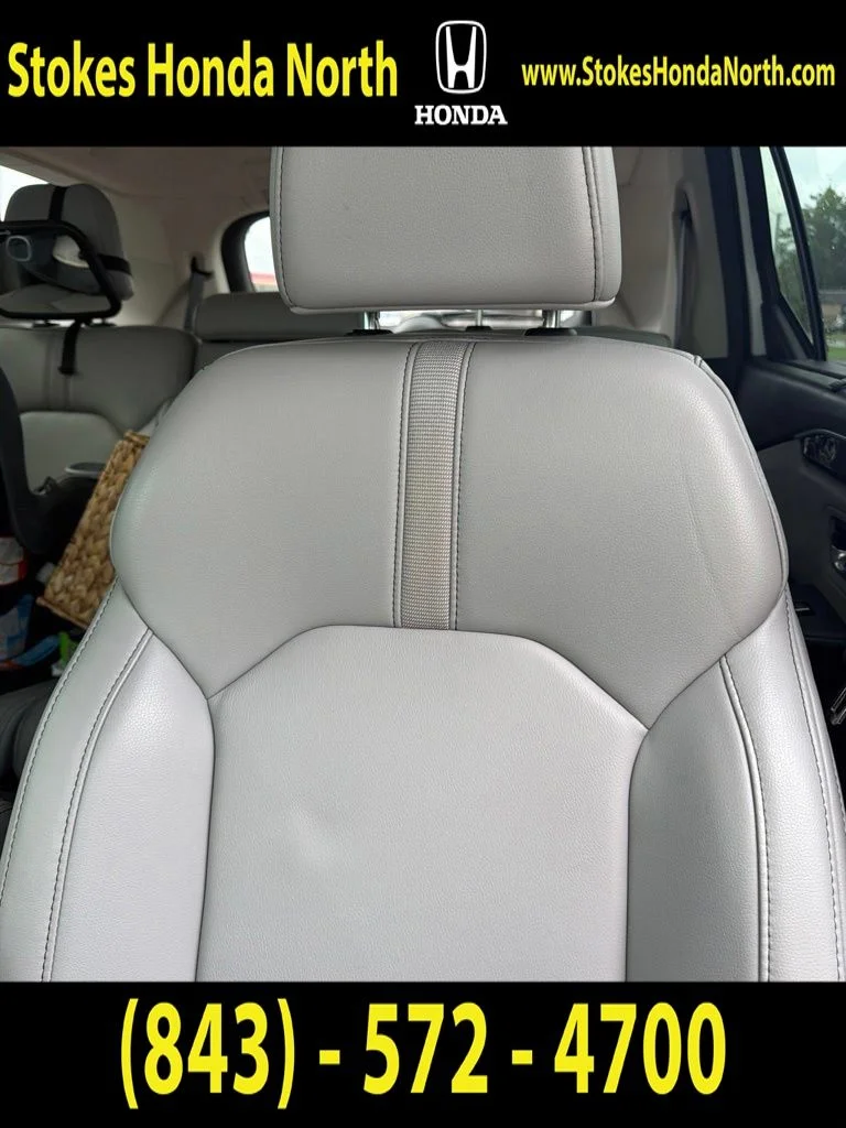 Used 2025  Honda EX-L image 9