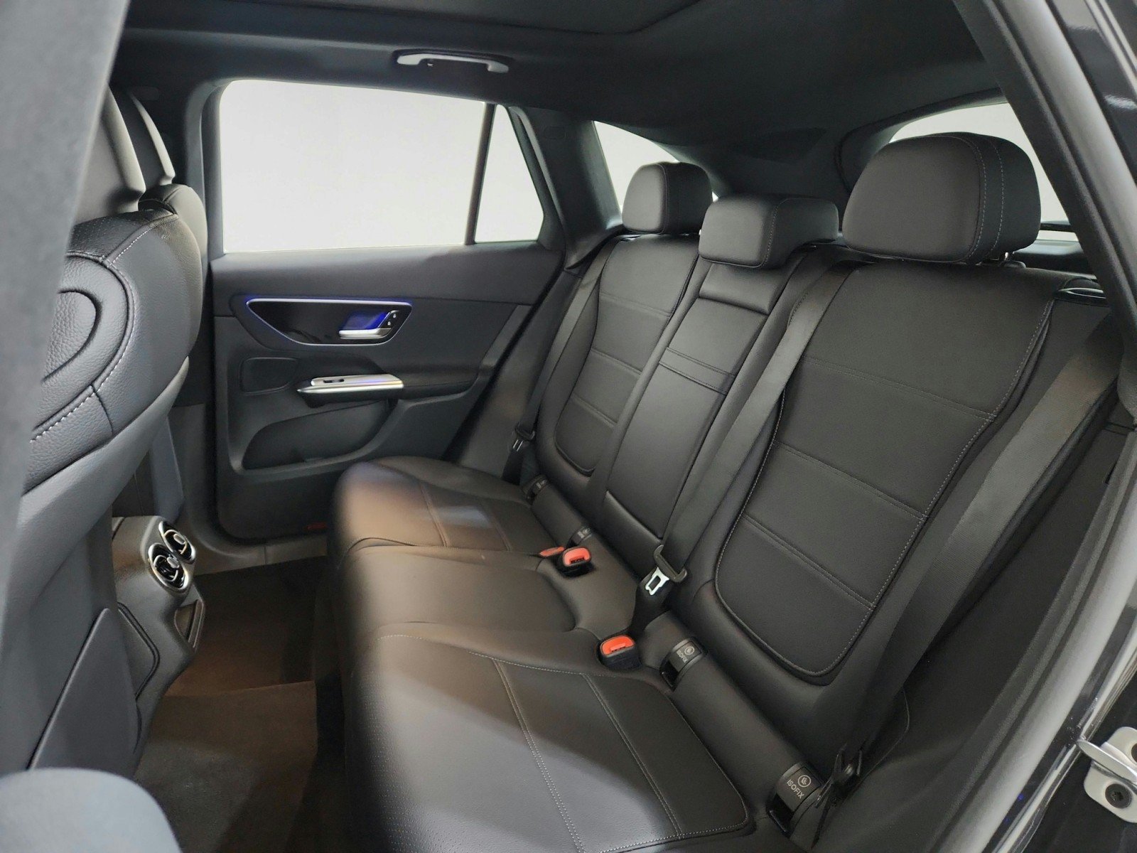 Certified Used 2026 Graphite Grey Metallic Mercedes-Benz GLC 300 image 18