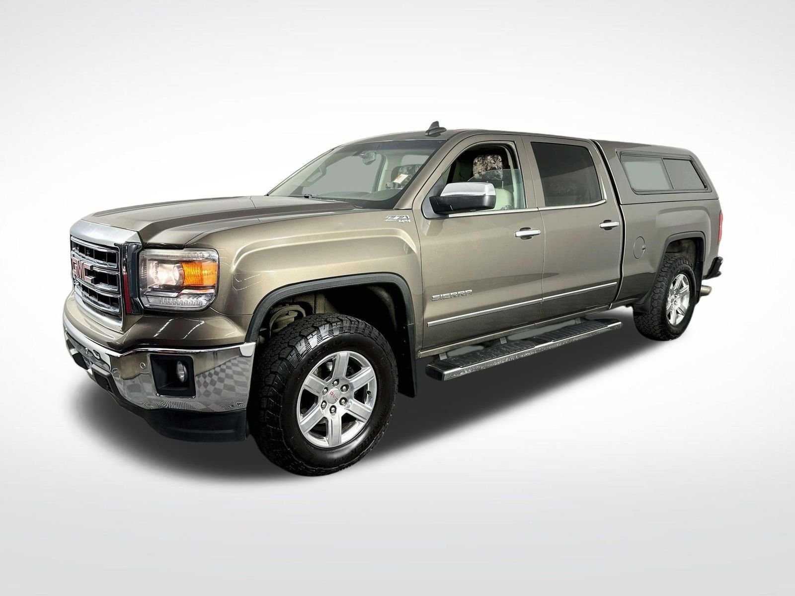 Used 2015 Bronze Alloy Metallic GMC SLT image 4