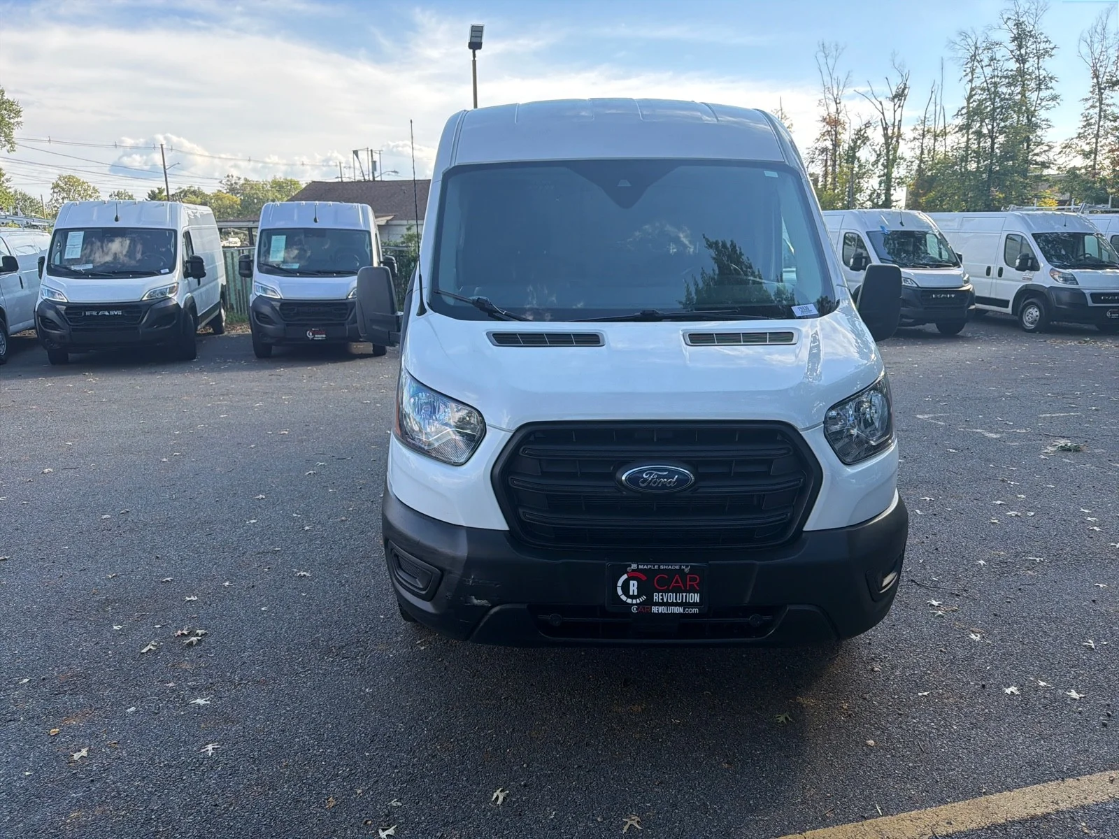 Used 2020 Oxford White Ford T250 MED ROOF image 3