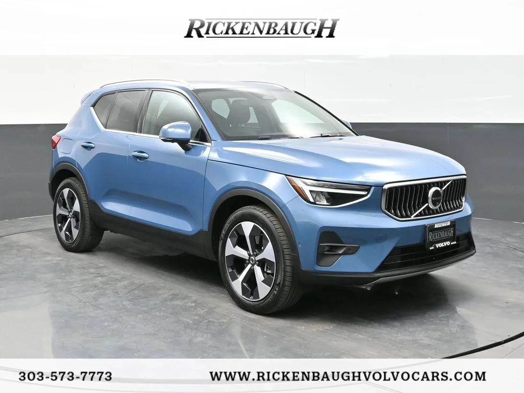 2025 Volvo XC40 B5 Plus Bright AWD's photo